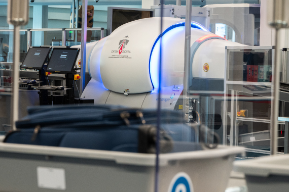 Picture of advanced scanner in YVR